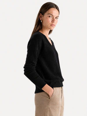 Women’s Cozy Wool V-Neck Sweater – Oversized Drop Shoulder Knit Pullover