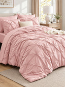 3-Piece Pinch Pleat Bedding Set – Cloud-Like Softness, Breathable Comfort & a Cozy, Inviting Bedroom