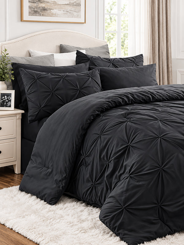 3-Piece Pinch Pleat Bedding Set – Cloud-Like Softness, Breathable Comfort & a Cozy, Inviting Bedroom
