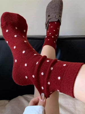 4-Pack Winter Women Socks Vintage Style Knit Wool Casual Socks Thick Warm red Socks