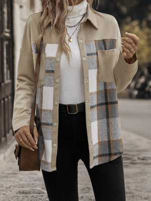 Women's retro-style collared pocket plaid shirt