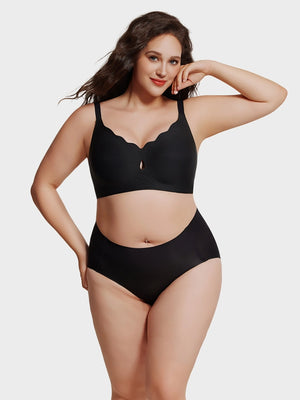 Plus Size Seamless Wireless Full Coverage Bra for Women – Scalloped Neck Soft Lift Comfort Bra
