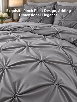 3-Piece Pinch Pleat Bedding Set – Cloud-Like Softness, Breathable Comfort & a Cozy, Inviting Bedroom