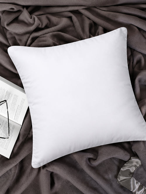 Plush Decorative Pillow Insert with High Resilience PP Cotton Filling