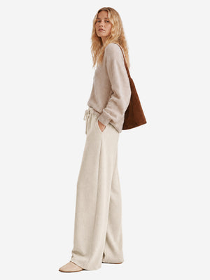 100% Wool Wide-Leg Pants – Soft, Draped & Effortlessly Elegant
