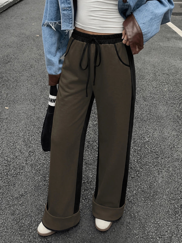 Women's Contrast Panel Wide Leg Sweatpants – Relaxed Fit Drawstring Pants with Pockets