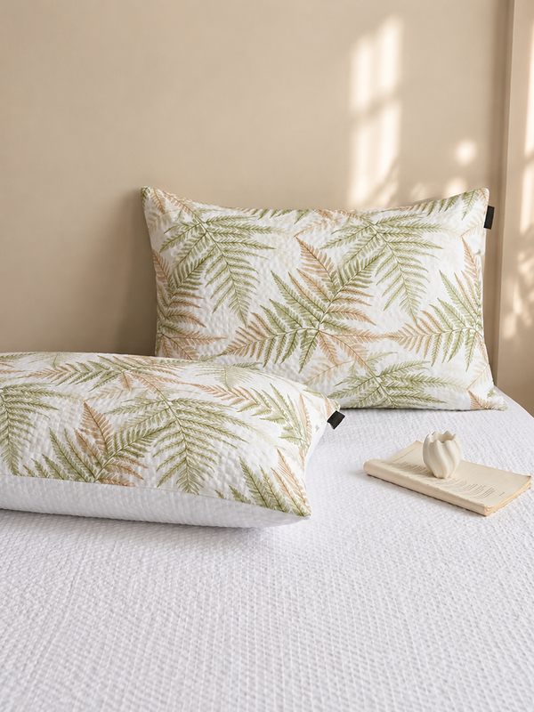 3-Piece Elegant Botanical Print Bedding Set