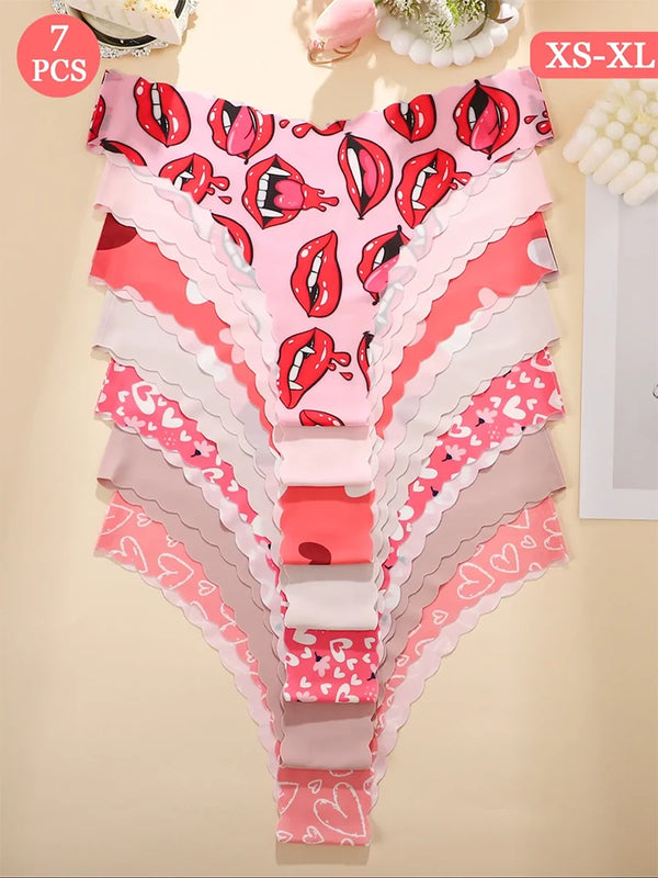 Seamless Scallop Trim Briefs